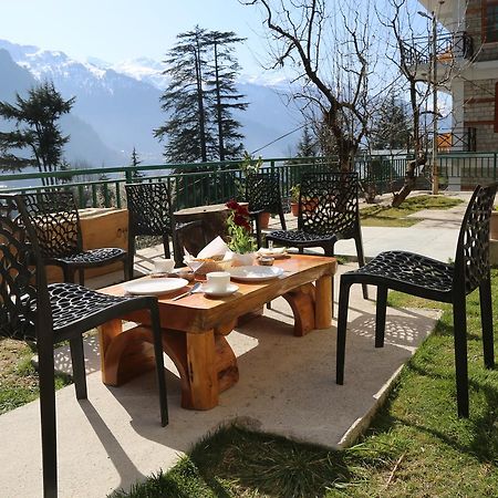 Hotel Mountain Trail Manali Экстерьер фото