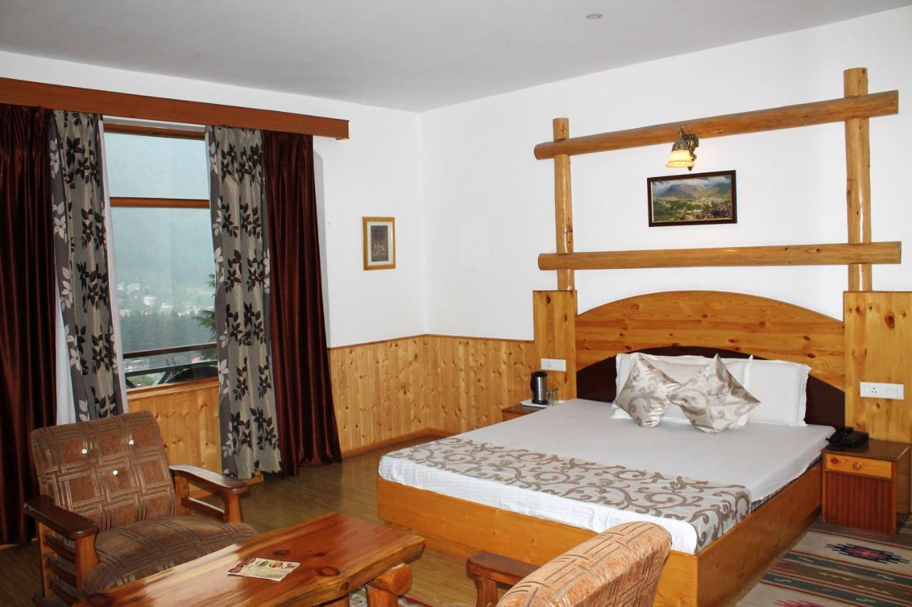 Hotel Mountain Trail Manali Экстерьер фото